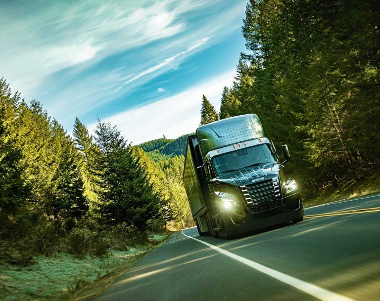 Freightliner eCascadia